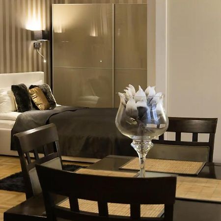 Premium Apartment By Hi5 - Lendvay Palace Budapest Kültér fotó